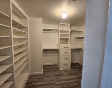 20718 Blanton Brook Drive - Photo Thumbnail 11