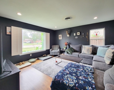 4405 W 43rd Street - Photo Thumbnail 3