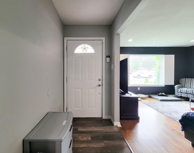4405 W 43rd Street - Photo Thumbnail 2