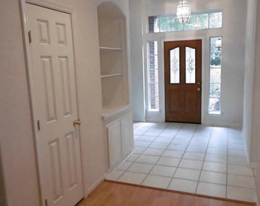 1106 Kerri Court - Photo Thumbnail 2