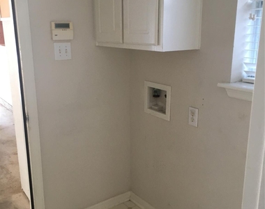 1106 Kerri Court - Photo Thumbnail 21