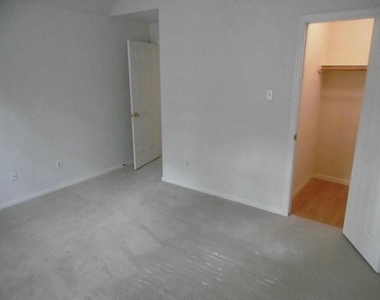 1106 Kerri Court - Photo Thumbnail 11