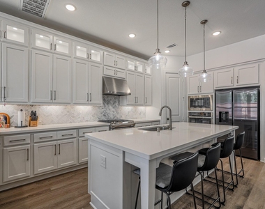 662 Lost Maples Bend Lane - Photo Thumbnail 13
