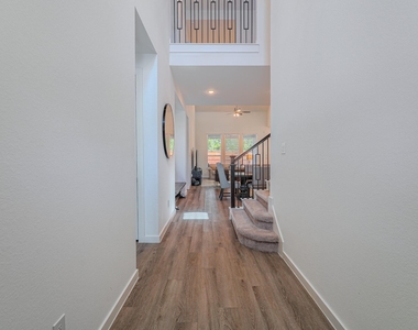 662 Lost Maples Bend Lane - Photo Thumbnail 6