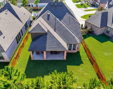 662 Lost Maples Bend Lane - Photo Thumbnail 37