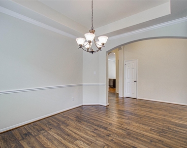 28666 Pleasant Forest Dr - Photo Thumbnail 11