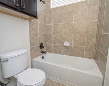 28666 Pleasant Forest Dr - Photo Thumbnail 35