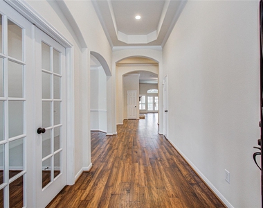 28666 Pleasant Forest Dr - Photo Thumbnail 5