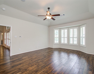 28666 Pleasant Forest Dr - Photo Thumbnail 23