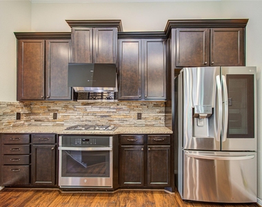 28666 Pleasant Forest Dr - Photo Thumbnail 18