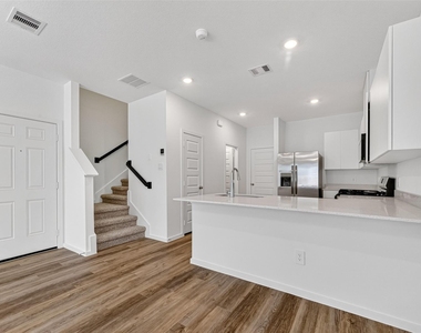 5927 Manning Oaks Street - Photo Thumbnail 6