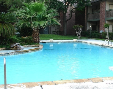 6500 Harbor Town Drive - Photo Thumbnail 23