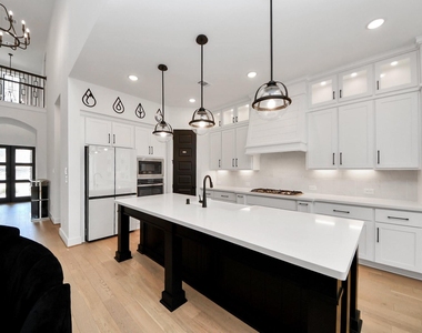 8906 Iron Forge Road - Photo Thumbnail 6