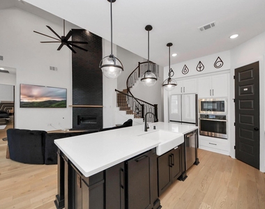 8906 Iron Forge Road - Photo Thumbnail 4