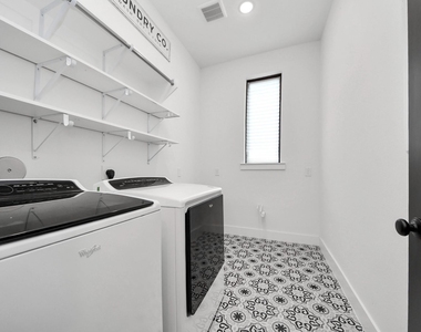 8906 Iron Forge Road - Photo Thumbnail 22