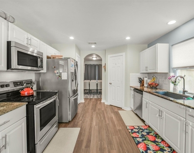 11026 Desert Springs Circle - Photo Thumbnail 14
