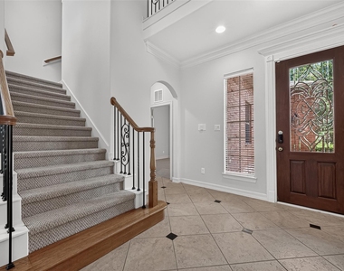 8602 Two Sisters Court - Photo Thumbnail 5