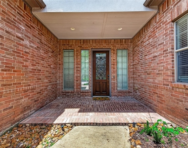 8602 Two Sisters Court - Photo Thumbnail 4