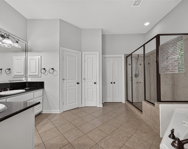 8602 Two Sisters Court - Photo Thumbnail 34