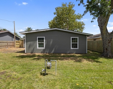 2213 17th Avenue N - Photo Thumbnail 24