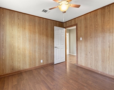 2213 17th Avenue N - Photo Thumbnail 14