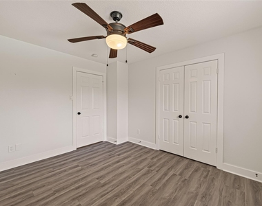 10011 Pine Pass Drive - Photo Thumbnail 19