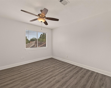 10011 Pine Pass Drive - Photo Thumbnail 23