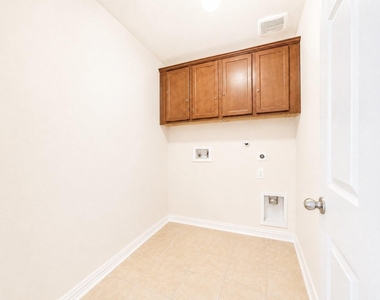 2410 Horned Owl Drive - Photo Thumbnail 25