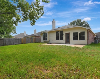 19017 Hammer Lane - Photo Thumbnail 34