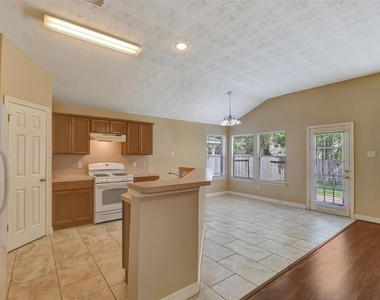 19017 Hammer Lane - Photo Thumbnail 14