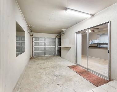 1010 E Red Cedar Circle - Photo Thumbnail 14