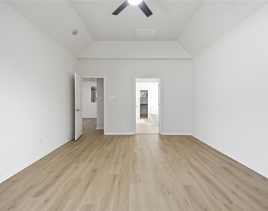 6165 Darlington Ct Court - Photo Thumbnail 19