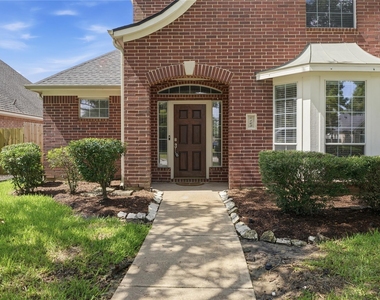 6165 Darlington Ct Court - Photo Thumbnail 3