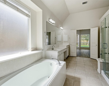6165 Darlington Ct Court - Photo Thumbnail 22