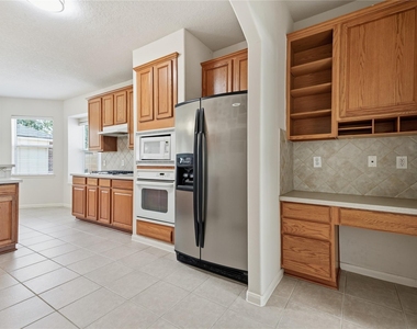 6165 Darlington Ct Court - Photo Thumbnail 9