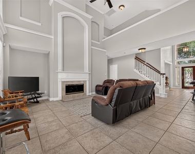 1715 Lake Quitman Drive - Photo Thumbnail 6