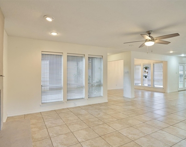 11616 Timberwild Street - Photo Thumbnail 12