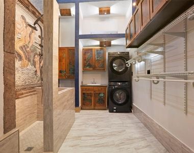 614 Pine Gully Road - Photo Thumbnail 6