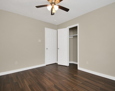 13339 Yaupon Holly Lane - Photo Thumbnail 14