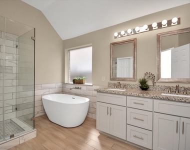 13339 Yaupon Holly Lane - Photo Thumbnail 10