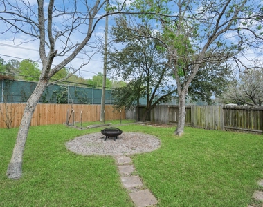 13339 Yaupon Holly Lane - Photo Thumbnail 23