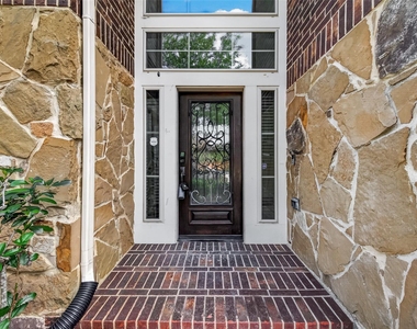 16803 Tabasso Court - Photo Thumbnail 4