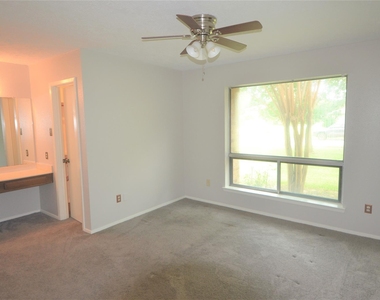 24006 Merry Oaks Drive - Photo Thumbnail 14