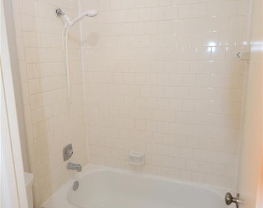 24006 Merry Oaks Drive - Photo Thumbnail 13