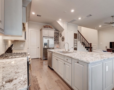 155 Skybranch Drive - Photo Thumbnail 14