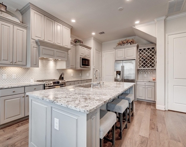155 Skybranch Drive - Photo Thumbnail 10