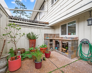 12705 Huntingwick Drive - Photo Thumbnail 33