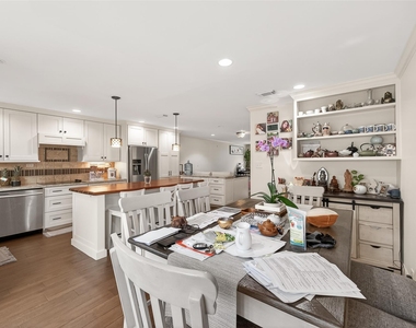 12705 Huntingwick Drive - Photo Thumbnail 19
