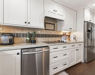 12705 Huntingwick Drive - Photo Thumbnail 13