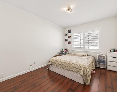 12705 Huntingwick Drive - Photo Thumbnail 22
